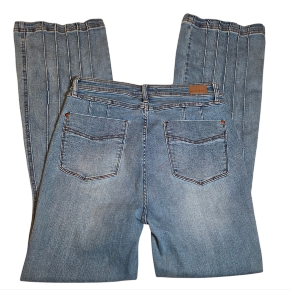 Judy Blue Fan Fare Bootcut Jeans Size 11 - Picture 6 of 10